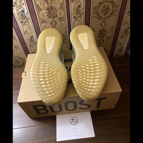 Adidas Yeezy Boost 350 V2 Blue Tint.Size 14